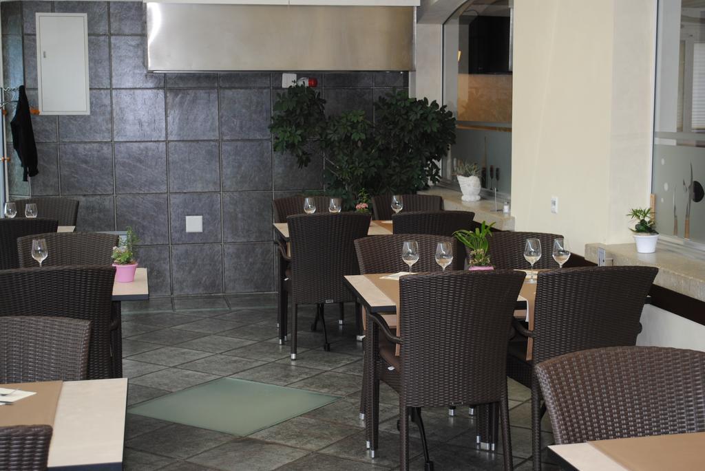 Motel - Hotel La Poularde Romont Dış mekan fotoğraf